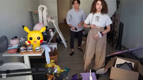 Pokimane Wardrobe Malfunction: The Incident That。